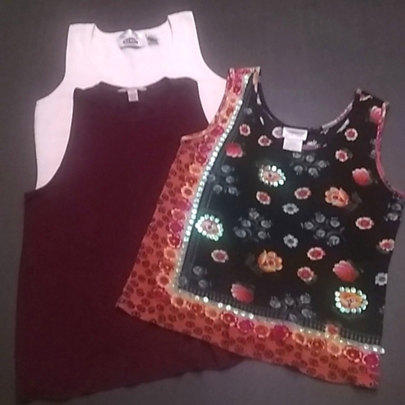 Tank Top Bundle - Picture 1 of 8